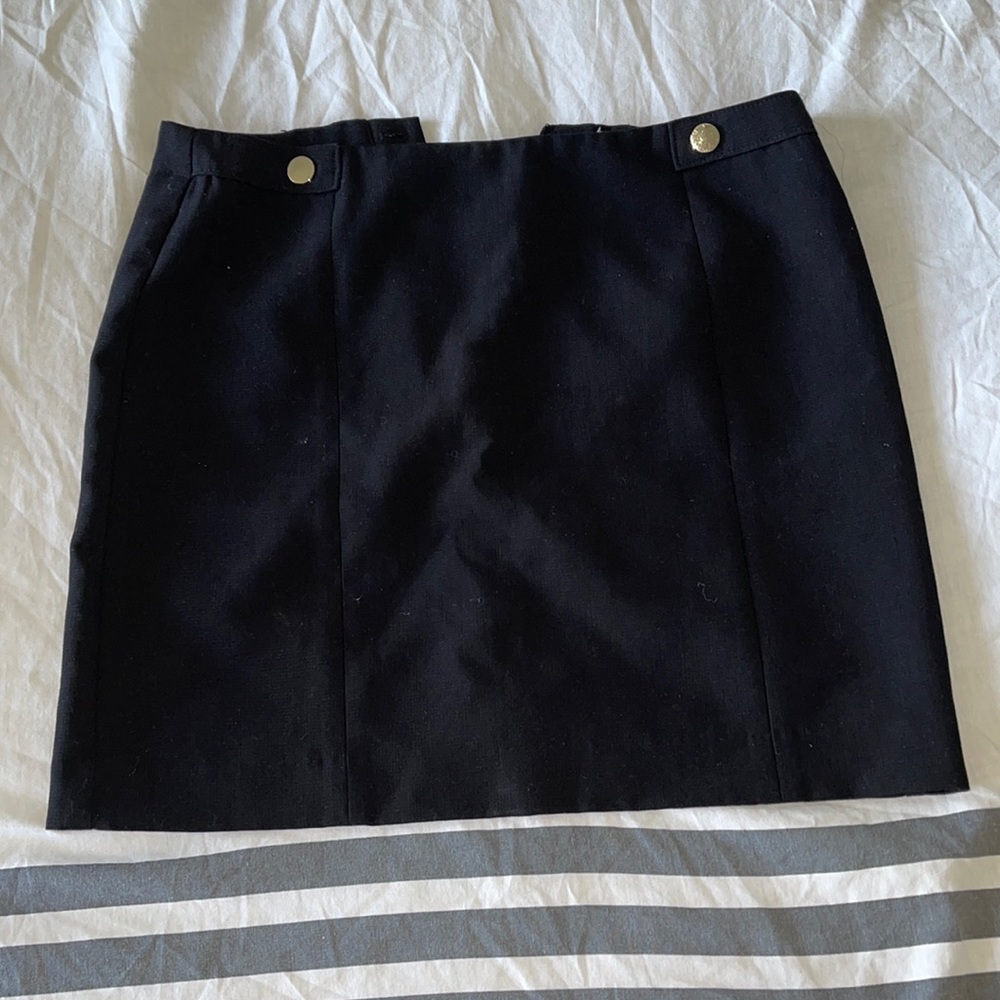 H & M mini skirt